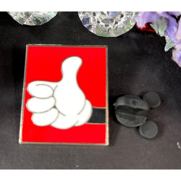 Disney Mickey Mouse Trading Pin Thumbs Up White Glove Lapel Pin Brooch Jewelry - Picture 4 of 6